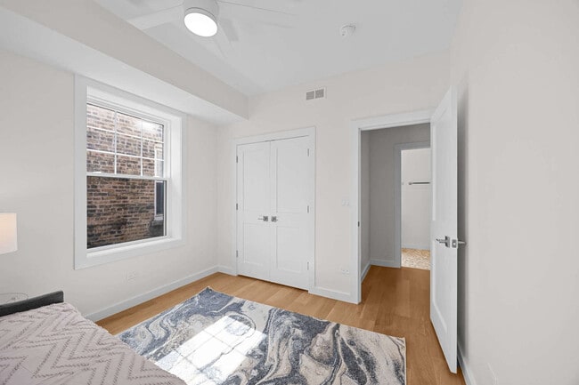 Building Photo - 4437 N Whipple St