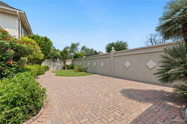 Building Photo - 29 N 1st Ln