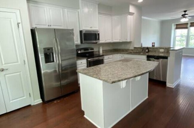 Building Photo - 4321 Saltmarsh Ln
