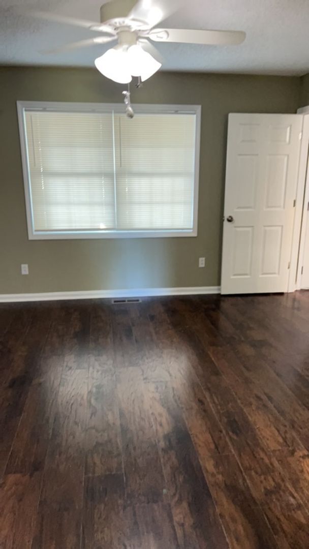 Building Photo - 4 Bedroom, 3 Bath home in the country.