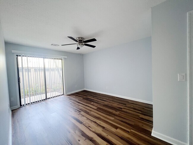 Building Photo - 2 bedroom / 2 bath ~ Goose Creek, SC