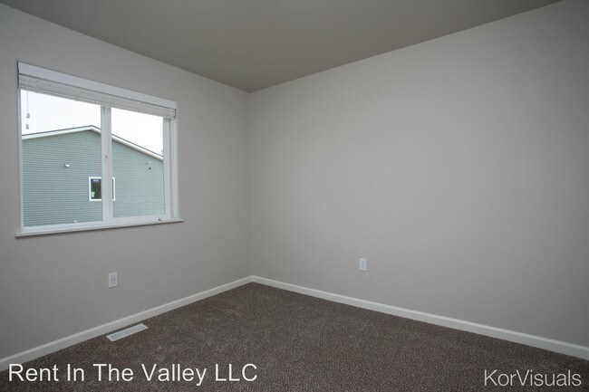 Building Photo - 3161 E Palmer-Wasilla Hwy