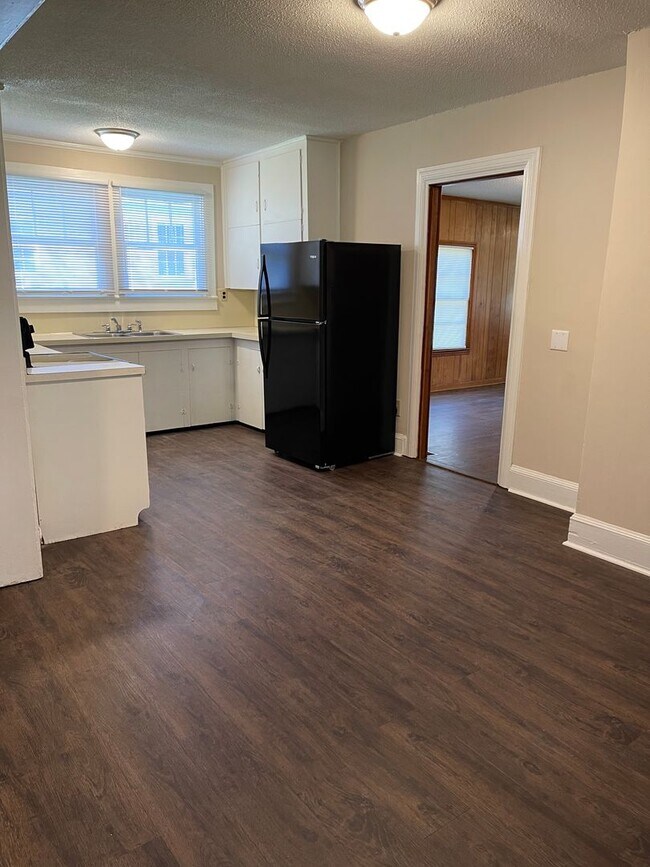 Building Photo - 3 Bedroom RANCH!! ***$200 FREE GROCERIES***
