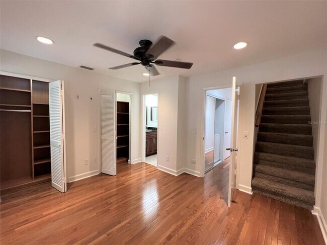 Building Photo - 3009 W Grovewood Ct