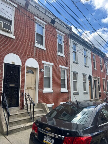 Primary Photo - 2524 Webster St