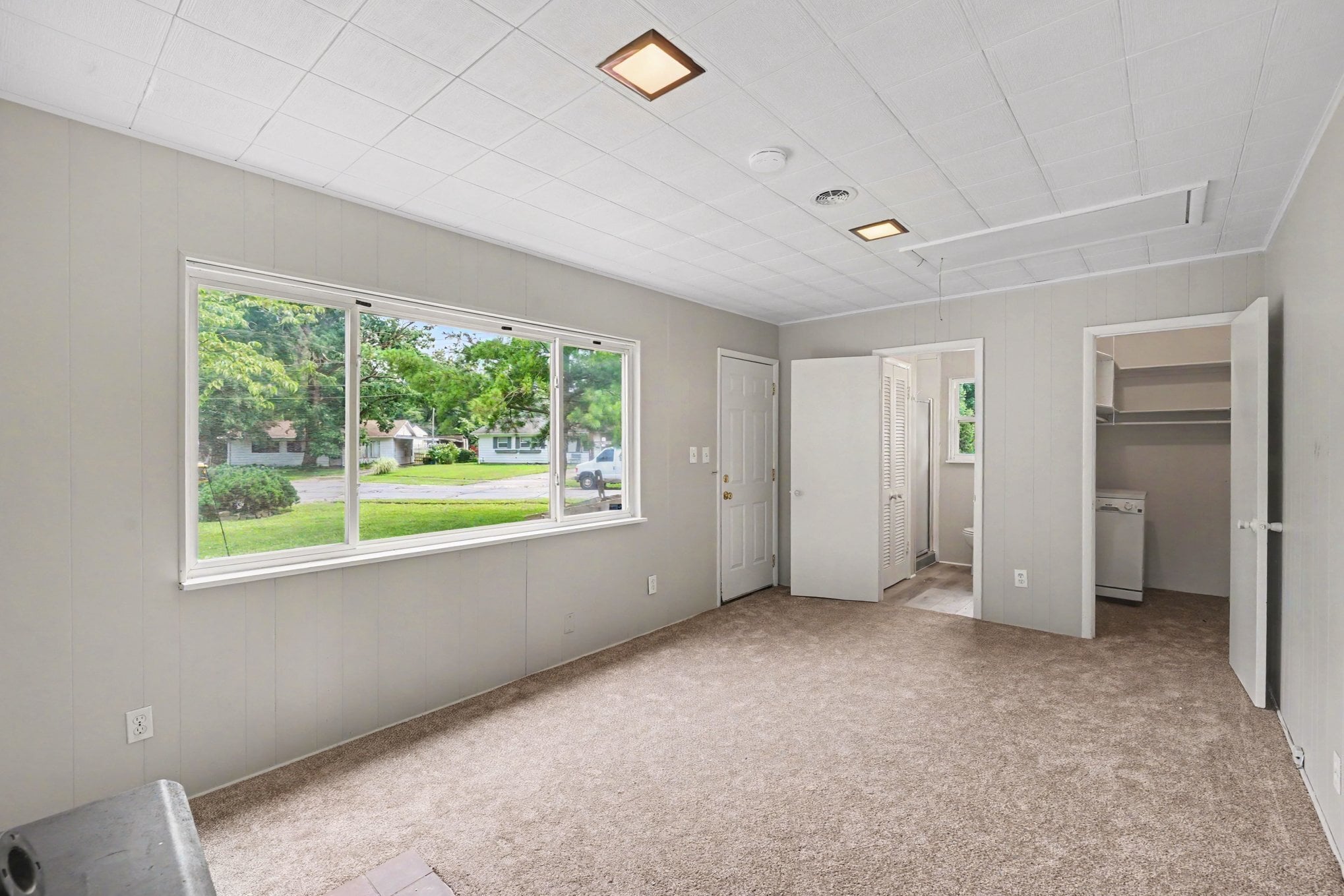 Building Photo - 8490 Smallwood Ln