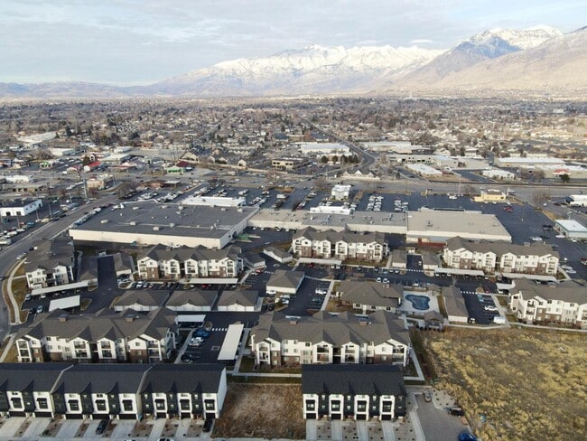 Building Photo - 638 E 360 S