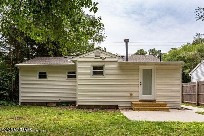 Building Photo - 23 Lighthouse Dr