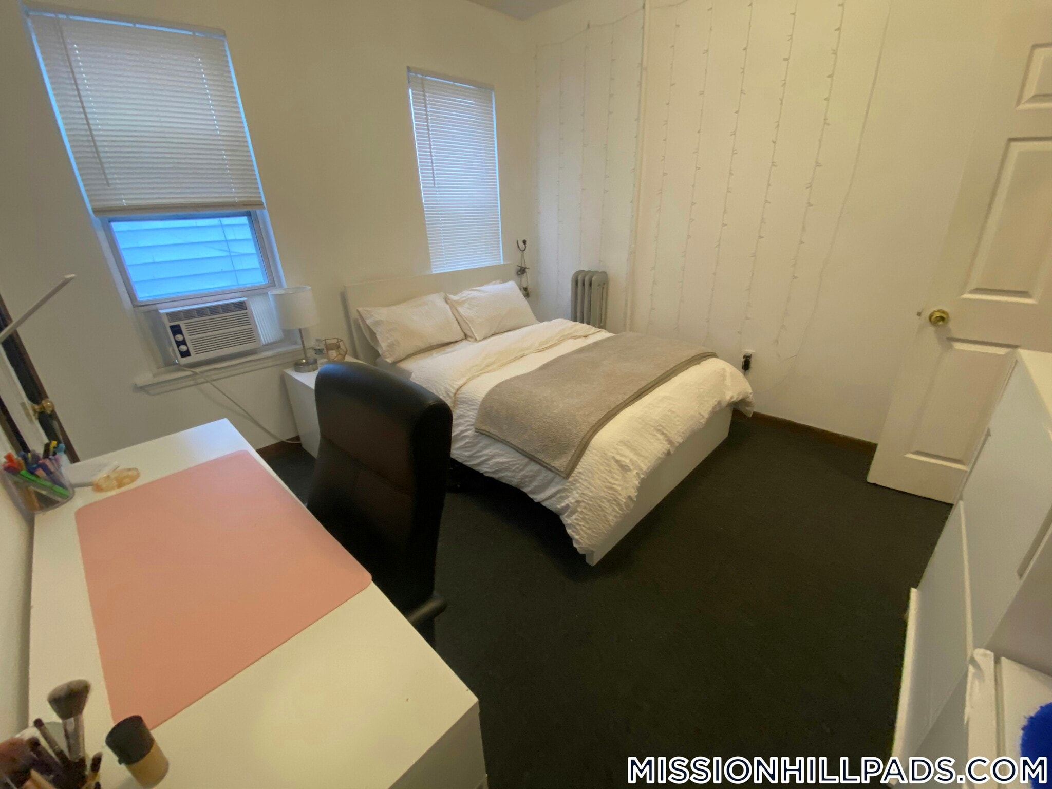 Building Photo - 10 Parker Hill Ave