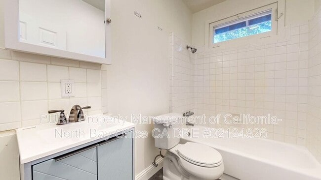 Building Photo - 4773 Montecito Ave
