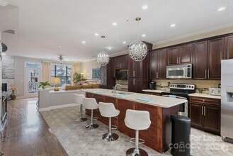 Building Photo - 855 Clarkson Mill Ct