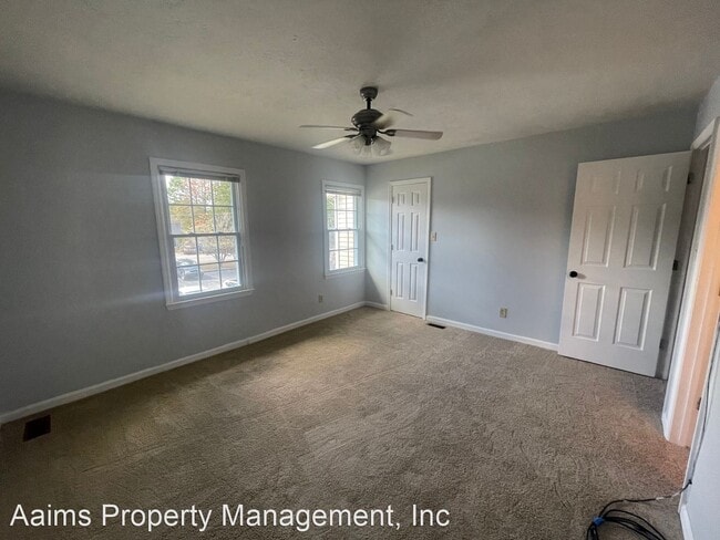 Building Photo - 2 br, 2.5 bath House - 2625 Edmonton Road