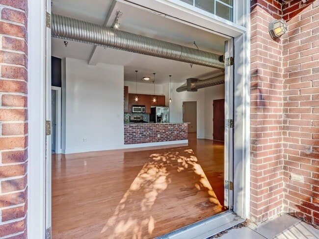 Building Photo - 1158 Ponce De Leon Ave NE
