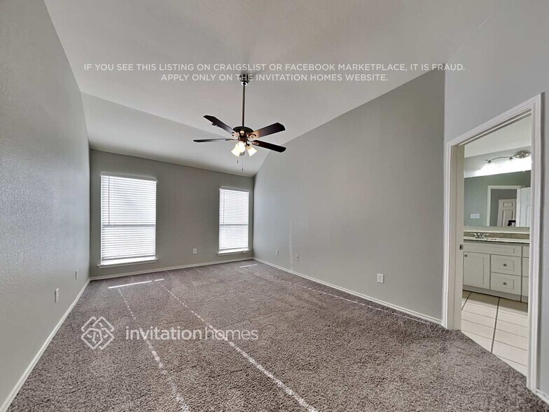 Building Photo - 2919 Crystal Way