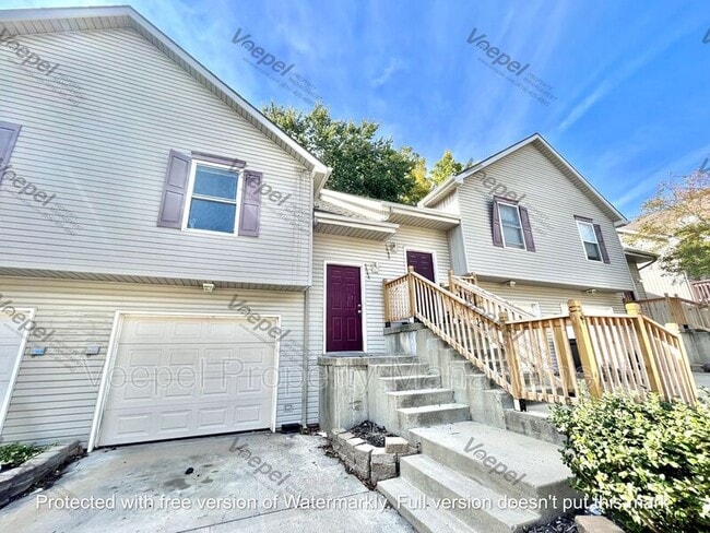 Building Photo - 5644 N Anita Ave