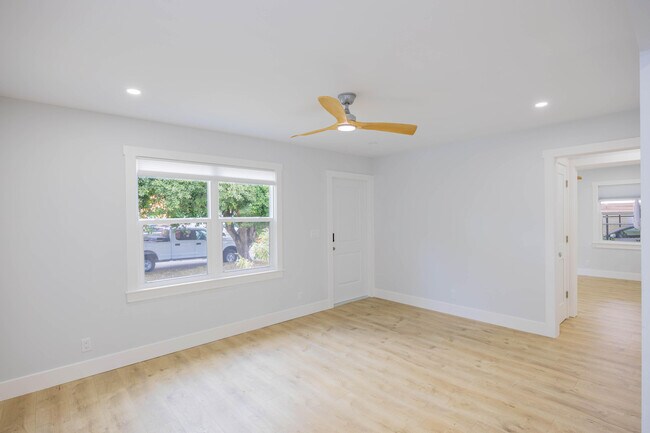 Building Photo - 730 Winters St