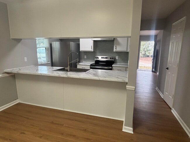 Building Photo - 3146 Oak Hammock Ct