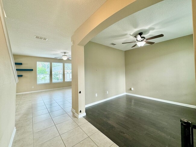 Building Photo - Spacious 4-Bedroom Home with Outdoor Oasis in Sought-After Wynnfield Lakes—Minutes from Beach, Sh...