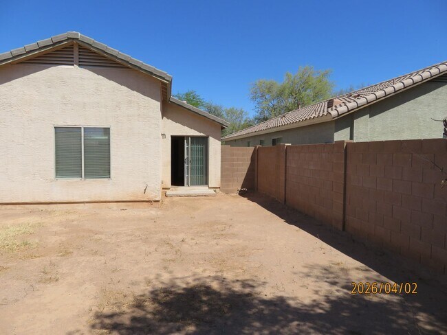 Building Photo - Three Bedrooms Plus Den/Two Baths - Village at Copper Basin