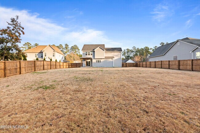 Building Photo - 200 Mia Ct