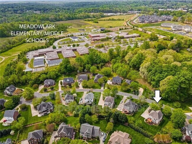 Building Photo - 475 Ashbry Run Dr