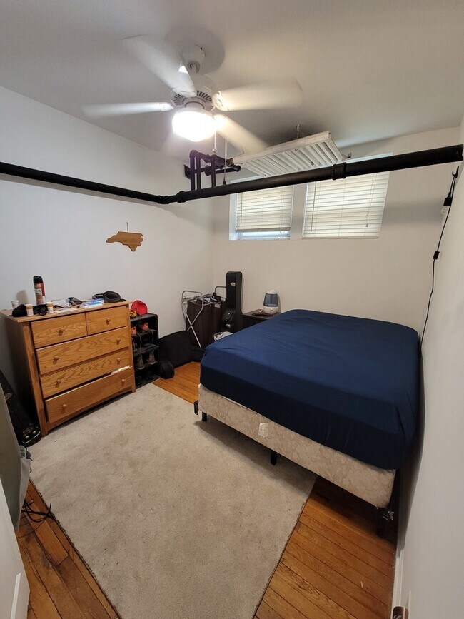 Building Photo - 519 W Deming Pl