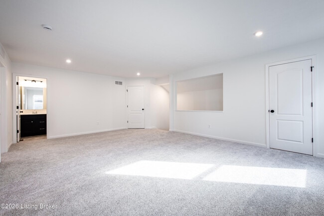 Building Photo - 10029 Windcrest Farms Ln