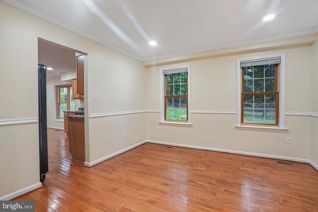Building Photo - 5105 PHEASANT Rd