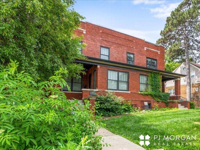 Building Photo - 3603 Davenport St