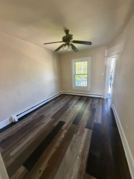 Building Photo - 826 Saint Marys Ave