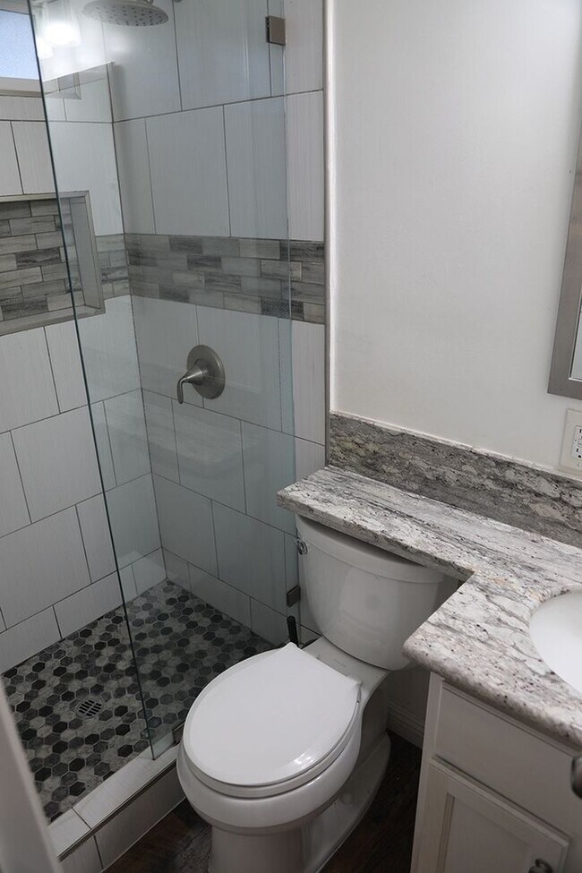 Building Photo - Charming 1BR House in San Fernando