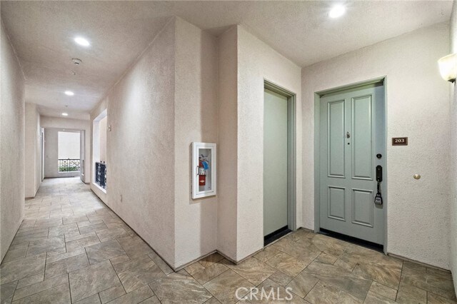 Building Photo - 6001 Crescent Park E