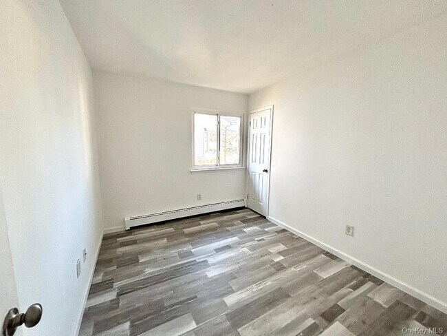 Building Photo - 78 Carlton Ave