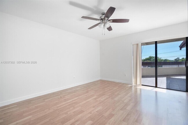 Building Photo - 9040 SW 125th Ave