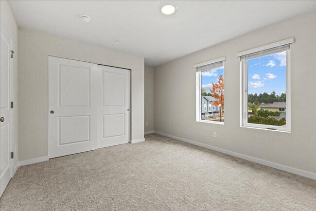 Building Photo - New Construction 2-Bed Townhome Near Boein...