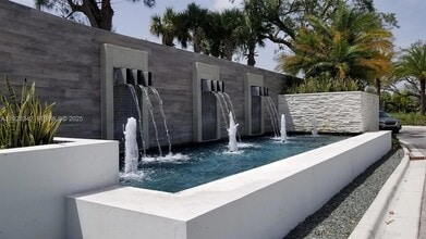 Building Photo - 4123 Rosa Dr