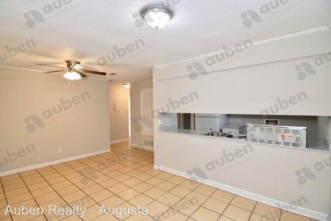 Building Photo - 2 br, 1.5 bath House - 2312 Winston Way