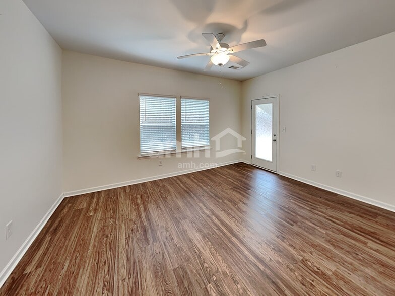 Building Photo - 94 Shelby Ct