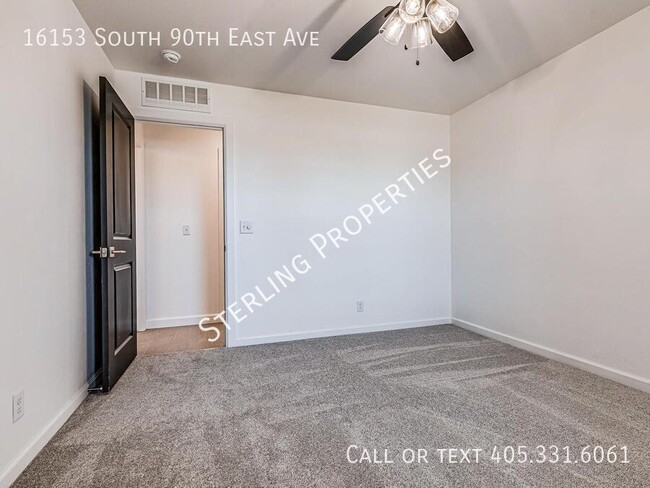 Building Photo - 16153 S 90th E Ave