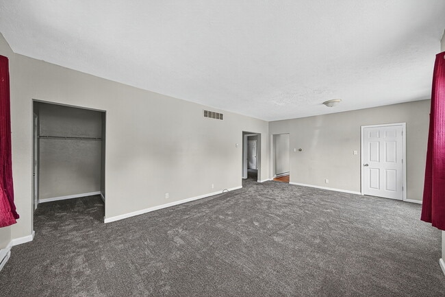 Building Photo - 1738 Caroline St