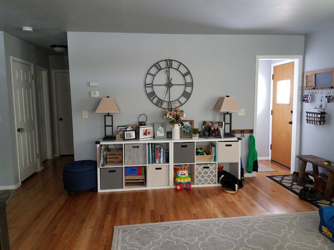 Back door into living room - 4904 Farwell St