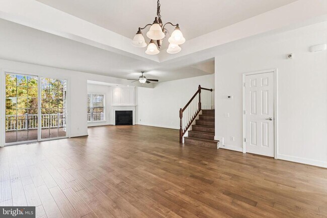 Building Photo - 14551 Crossfield Way