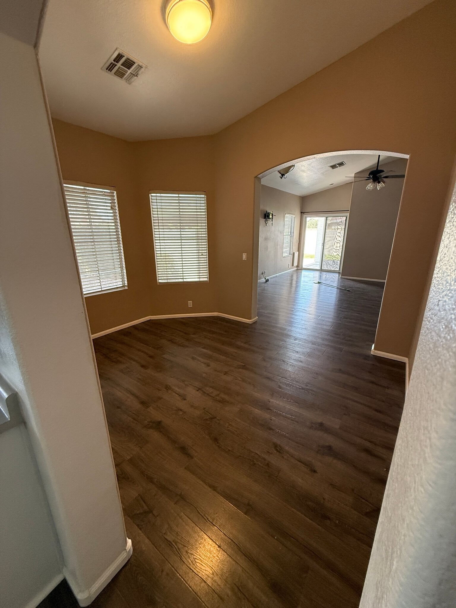 Building Photo - 17617 N Larkspur Ln