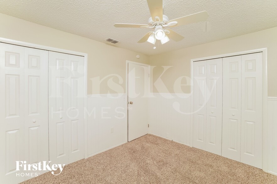 Building Photo - 3753 Willow Wisp Dr N