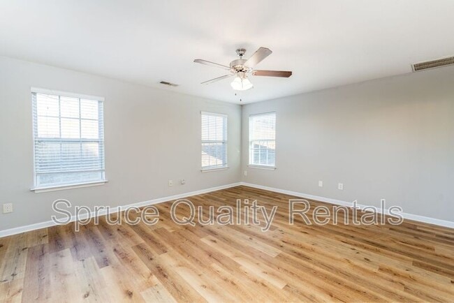 Building Photo - 164 Solstice Dr