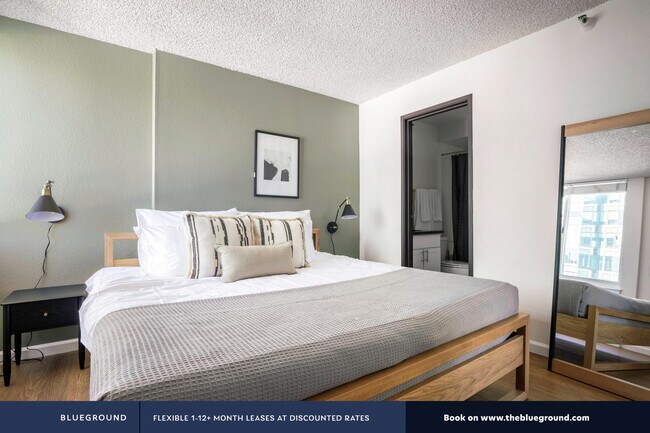 Building Photo - SoMa Square, 1 Saint Francis Pl