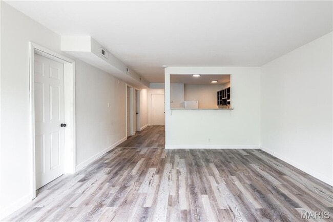 Building Photo - 3017 Pembroke Ln