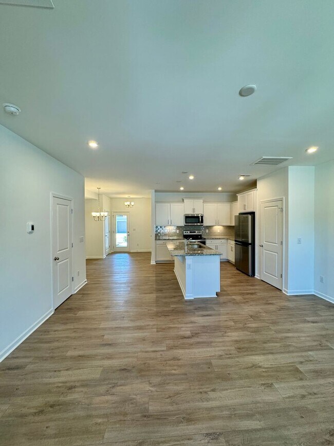 Building Photo - NEW CONSTRUCTION; Popular Pringle Town; 3BR/2.5 BA