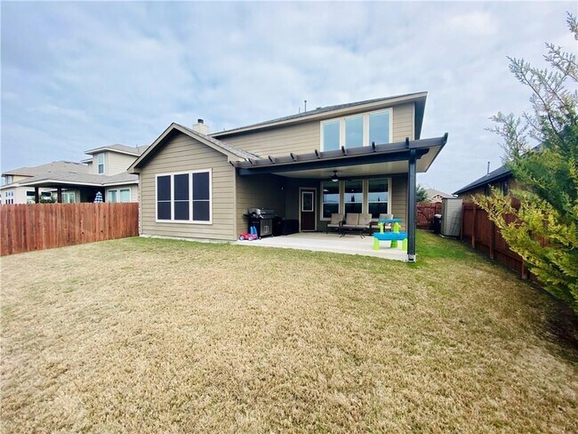 Building Photo - 607 Easton Dr