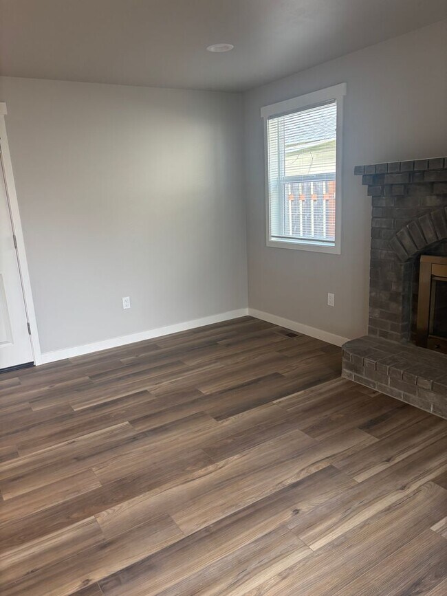 Building Photo - Beautifully Remodeled Single-Level House in North Newberg